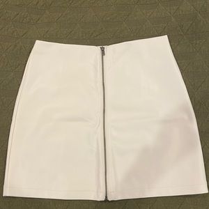 Abercrombie & Fitch (p)leather skirt